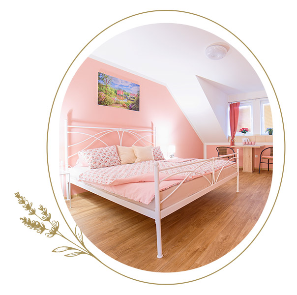 UBYTOVÁNÍ pro svatební hosty u ZÁMKU ČERVENÁ LHOTA