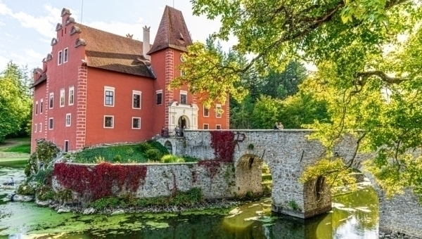 Červená Lhota a pohádková Zlatovláska