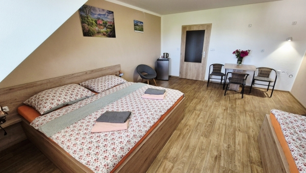 10. Dvoulůžkový pokoj