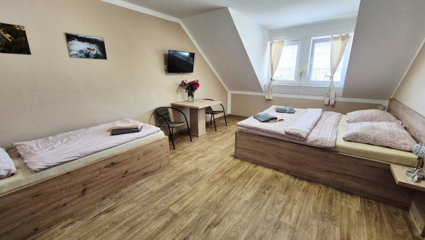 12. Dvoulůžkový pokoj